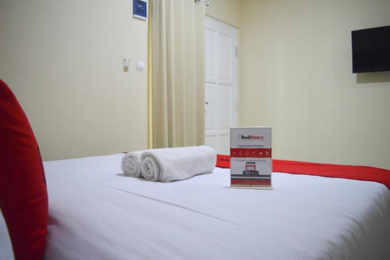Hotel Reddoorz Near Sam Poo Kong 2 Semarang Esterno foto