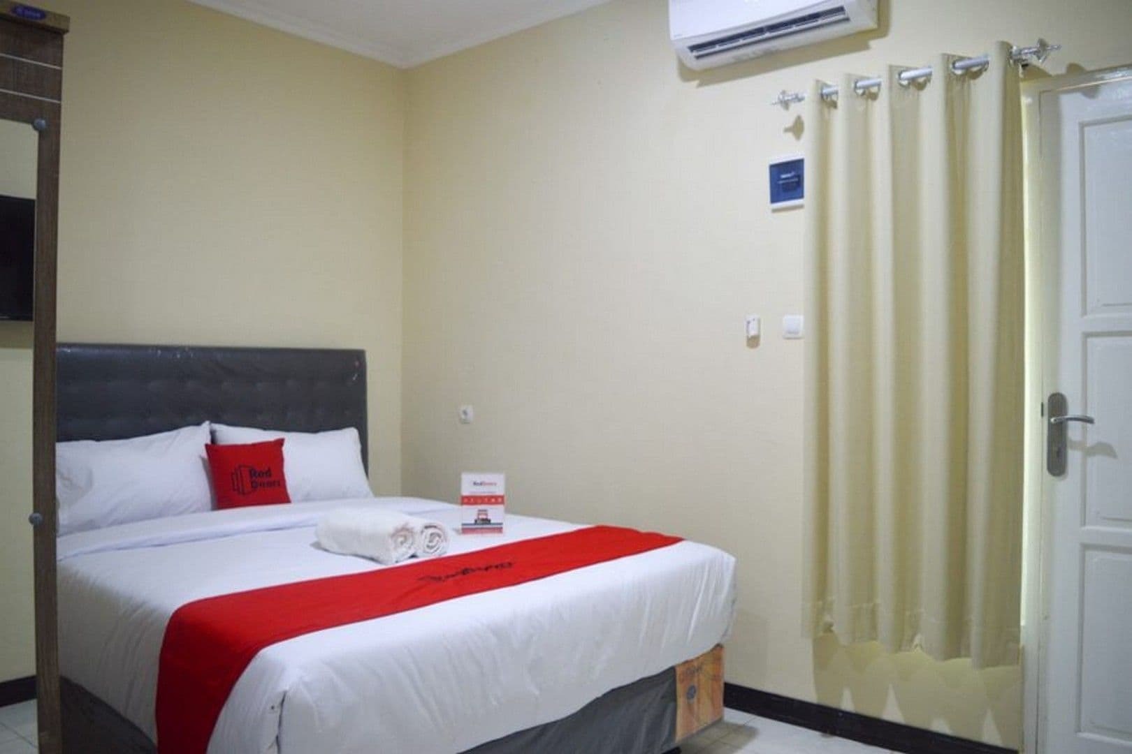 Hotel Reddoorz Near Sam Poo Kong 2 Semarang Esterno foto